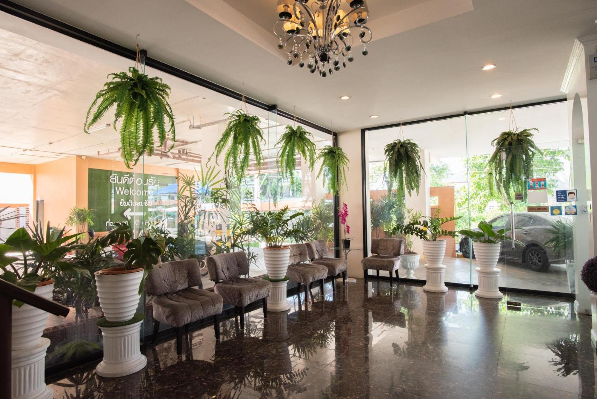The Proud Hotel Ubon Ratchathani Extérieur photo