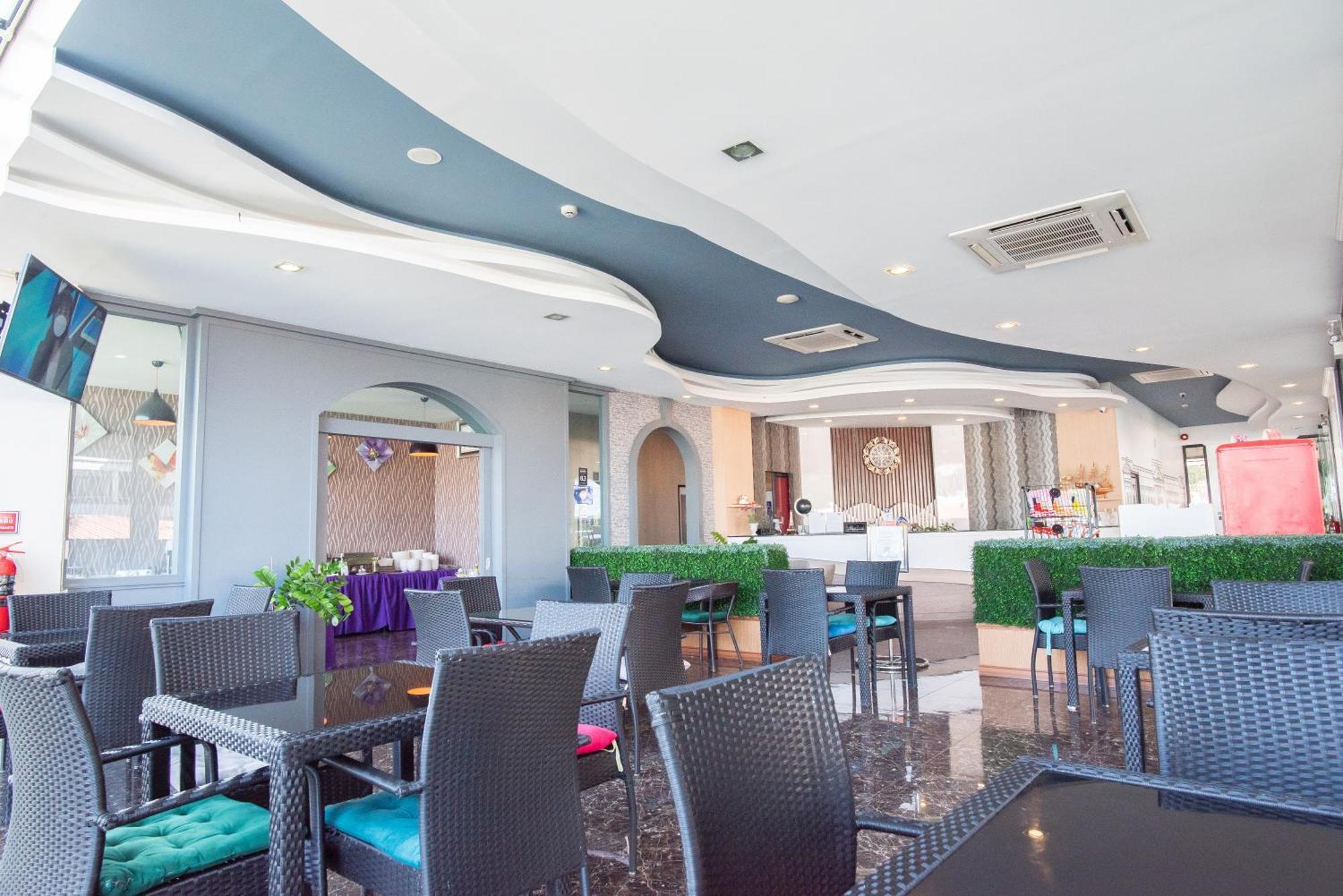The Proud Hotel Ubon Ratchathani Extérieur photo