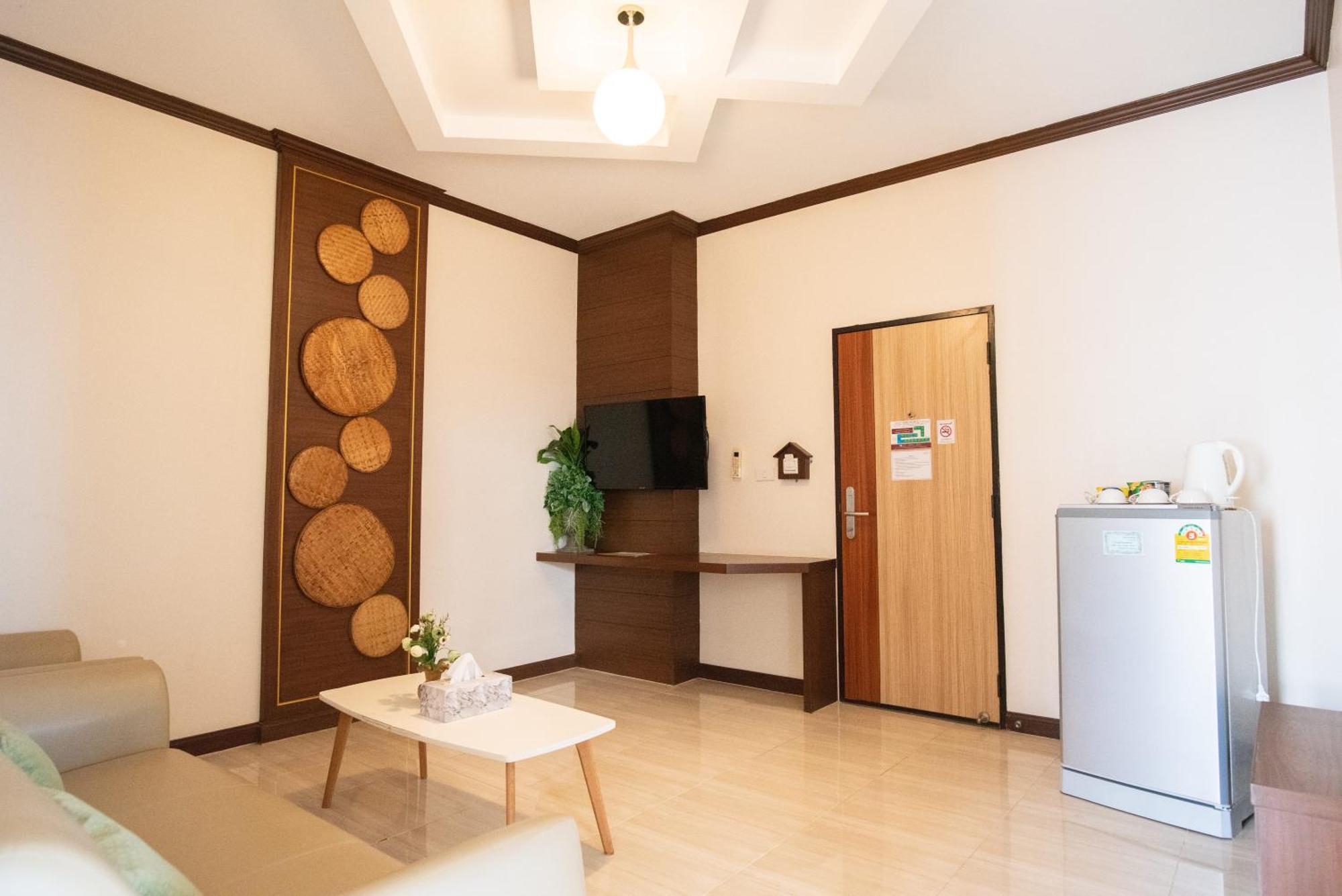 The Proud Hotel Ubon Ratchathani Extérieur photo