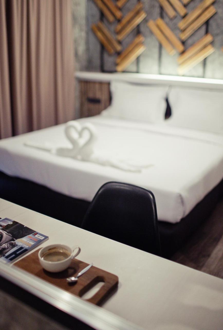 The Proud Hotel Ubon Ratchathani Extérieur photo